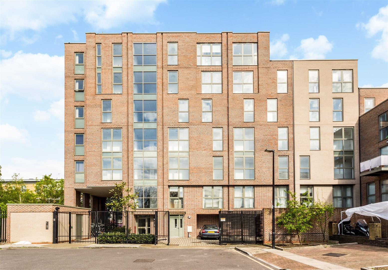Essian Street, Stepney